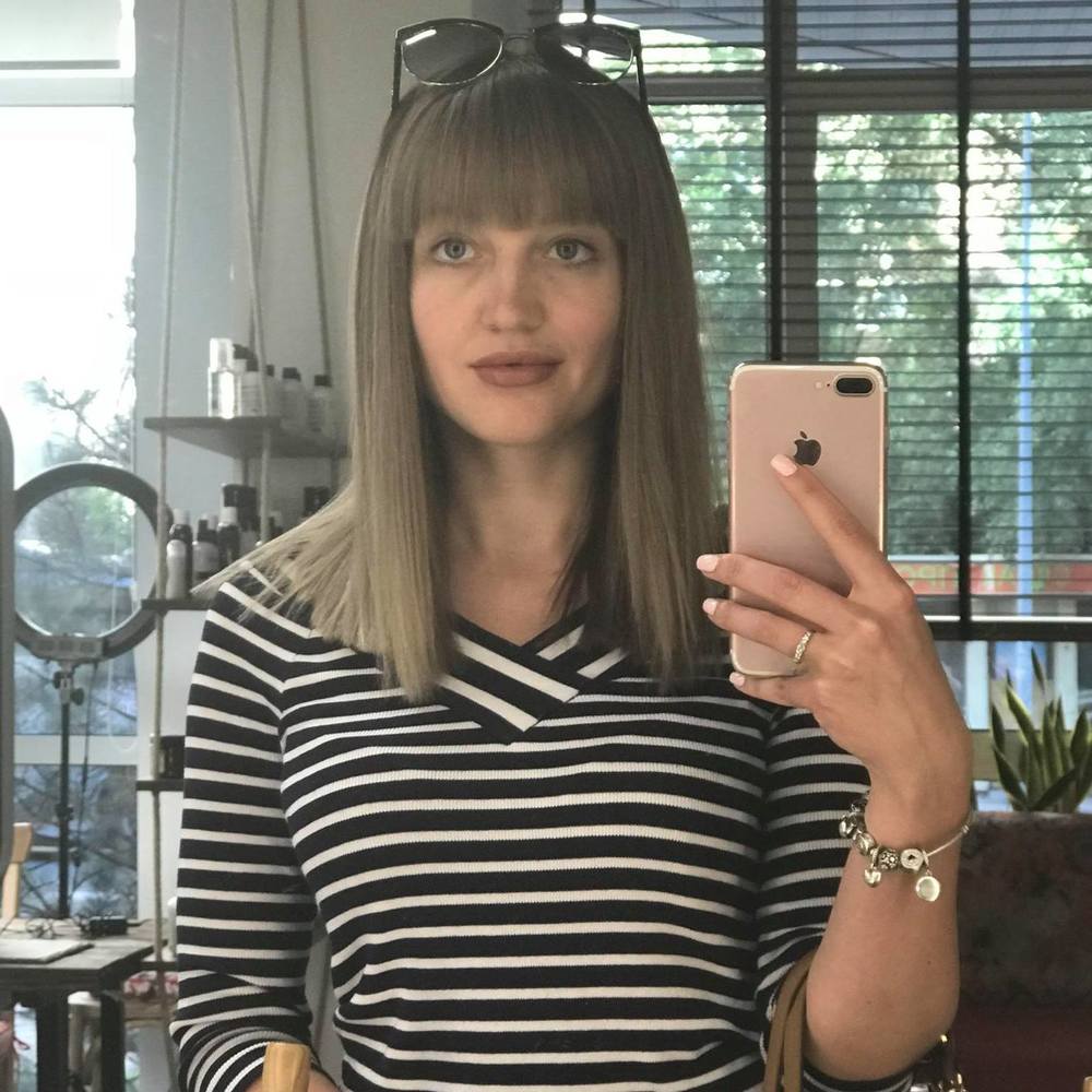 Meet your Posher, Julia